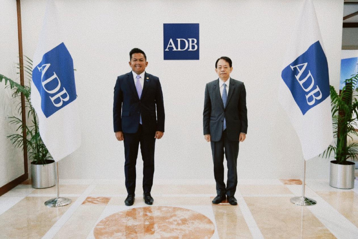 Sesi Pertemuan Bersama Presiden Asian Development Bank